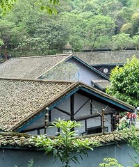 ������������ˣ�ļ���ɽ��ÿ�����в�ͬ�羰