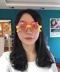 这家店的眼镜每款都好看,只花了68元买到满意的