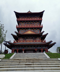 打卡大足开元酒店和大火新开的香山公园,还吃到超好吃的肥肠鱼