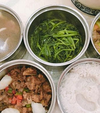 在家坐月子也能吃到专业月子餐,三次正餐三次加餐,发奶还不发胖