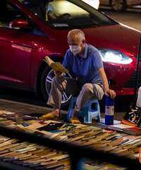 ҹĻ�µ������̯�ˣ�����ף���̯����