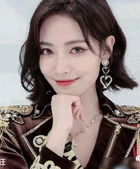 ��2ȫԱ�׸�����ƶ���Ů��ƴ����Ǯ��������ʵ�����룬�е�ħ��