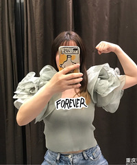 108斤女壮士来给大家拔草,这些衣服千万别买