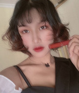 96年158CM妹子征婚,从事行政工作
