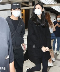 ���������϶�̥�ˣ�С������4��