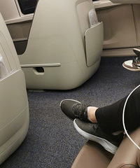 �����������΢�������飬��������̤��ò�����Ь��