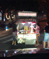 老两口的推车一年净利润30多万