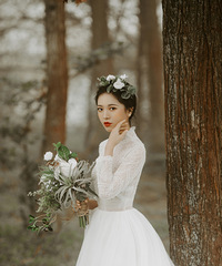 在仙女山拍婚纱照遇到天气不是很好,但是照片拍出来却很美