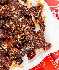 这款好吃的亲妈牌牛肉干,我们办公室人手一包