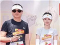 郑爽穷到卖原味T恤?
