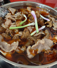 这家牛肉味道好但是有点拽,没提前预约的我差点吃了闭门羹