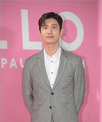 ���������Ա����뽫��9�½��