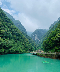 除了漂流,神龙峡徒步也超舒服,凉快景美人又少