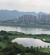 万科悦湾一线江景+洋房+高尔夫+横厅,390万买这里香吗?