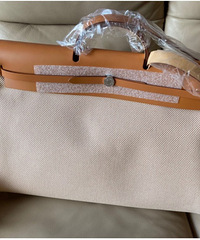 承包我一个月笑点的爱马仕herbag