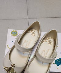 ��Ů������һ���Ŵ��˴����·�+������ɹ������