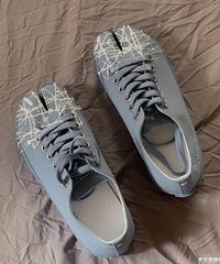 ��˫��ī��������ֺЬ��Ŀ����У�