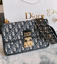 ��������Dior�ϻ�����ʱ�и�����������Ҳ�������ʺ�����