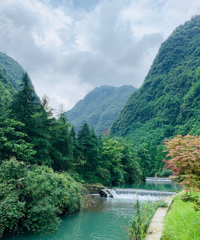 南川神龙峡真的要强推!能徒步、耍水、漂流,水质和风景都不摆了
