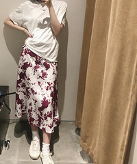 安利一件超好看的连衣裙,日常穿和工作穿都可以!