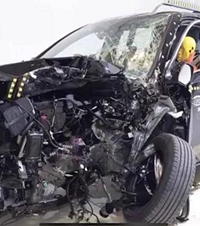 ������һ����б�����ײʱ�������������һ�����������