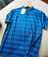 买了两件短袖当父亲节礼物,做工质感还不错