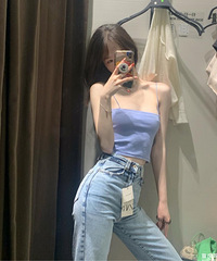 这件平平无奇的小吊带,没想到上身这么显瘦!