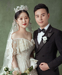 他们家可以很潮流也可以很经典,满足了我对婚纱照的憧憬