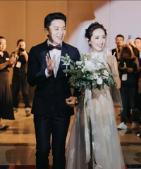 《想见你》女主柯佳嬿已经结婚了,她的婚礼细节高级感满满