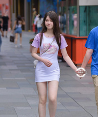 看街拍有感,你们另一半介意你们出门穿得比较性感吗?