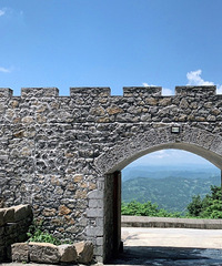 终于打卡种草很久的云上村~风景如画还能耍水,仿佛在彩云之南