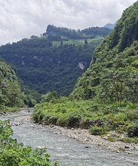 傩城遇到的水龙节超嗨,耍水凉快又舒服,很适合夏天了