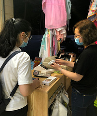 “白菜价”的2元店,如何分分钟月入过万?