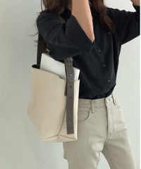 �ÿ�����ײ������հ����ţ���ʽ���أ�ͬ���Ƕ�����Ҫ����