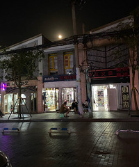 网红黄桷坪晚上好冷清,没人的样子像极了寂静岭