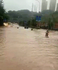 ���죬���������˶��ǡ��˷����˵Ľ�㡱