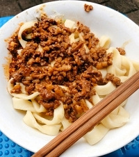 这里的杂酱面虽然贵但贵得有道理,我每次都吃得干干净净