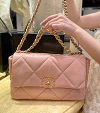 香奶奶19中号蜜桃粉我爱了,满满的少女心,三色链条搭配真好看