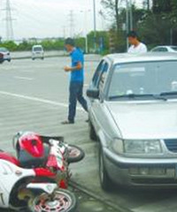 С��ͨ�¹ʶԷ�ȫ�����·��������ˣ��Ҹ���ô�죿