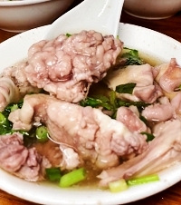 ����̽�ţ���˵�������һ�ң�ÿһ���˶��óԲ�����