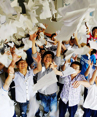 �ֵ�һ��߿��������ǵõ����ͬѧ�ǵ����һ����