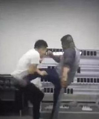 �������֪����ƭ��Ϊ��ƭ�㣬�����ж�Ŭ��