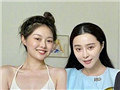 晚晚发合照只P自己