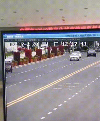 贵州公车坠湖21人死亡