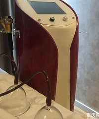 揭秘乳房按摩产业:美容师捏着我的胸说:你有病,我们能治