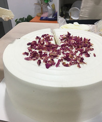 生日比较注重仪式感的我一口气买了3个蛋糕,味道各有千秋
