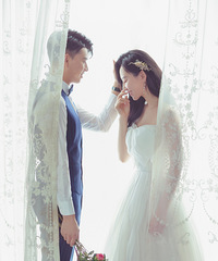 想拍韩式的婚纱照所以选择了他家,后来发现还可以有其他的感觉