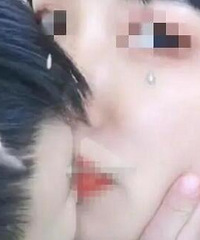 网红幼教在幼儿园亲吻3岁学生