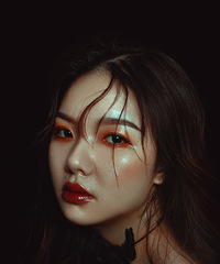 看到某书上的超火写真,自己也去拍了一套,用橄榄油敷了全脸