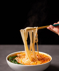 五菱出的高端螺蛳粉,来看看到底好不好吃?